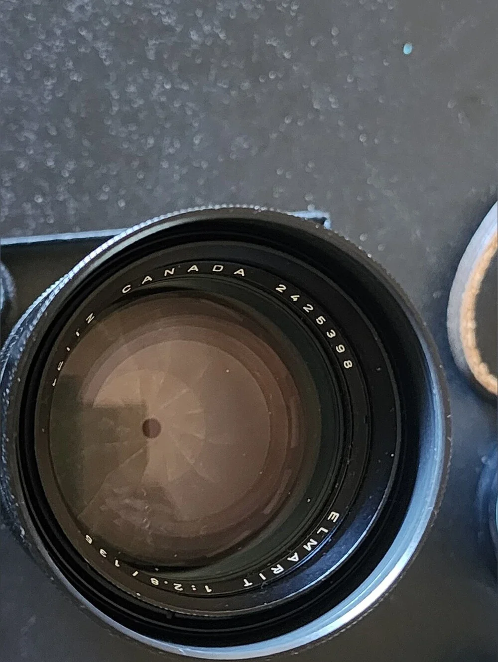 Leitz Elmarit M-mount 135mm f/2.8 Canada Lens with Goggles And Caps